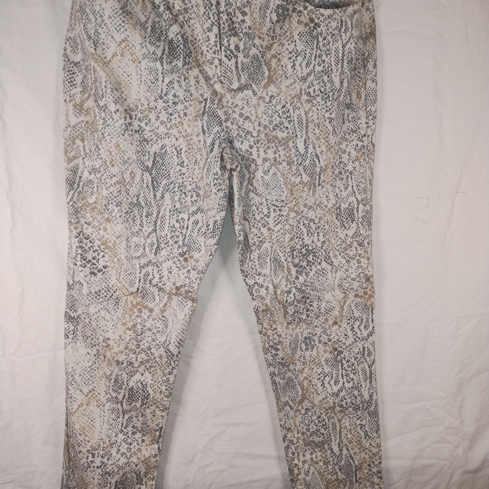 Chico's So Slimming Python Print Girlfriend Ankle… - image 6